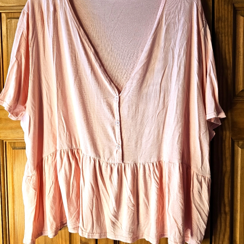 Plus Size Cropped Blouse